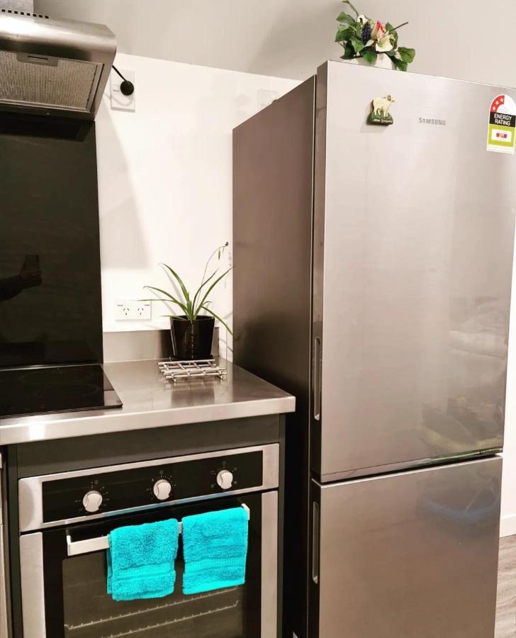 Modern & Cosy Studio Unit On Island Bay Beachfront Wellington Dış mekan fotoğraf