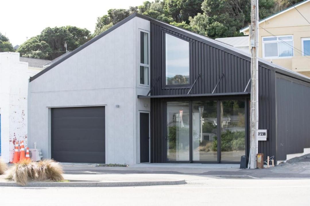 Modern & Cosy Studio Unit On Island Bay Beachfront Wellington Dış mekan fotoğraf